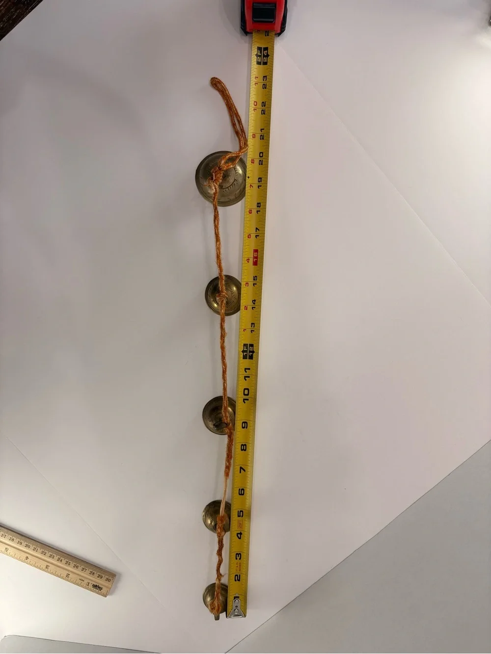 🔔 Vintage Graduated Brass Bells on Rope Garland – Rustic Temple Cow Bells – 24